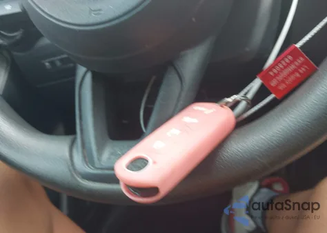 2019 Toyota Yaris L из США, поврежденный, VIN 3MYDLBYV0KY528104